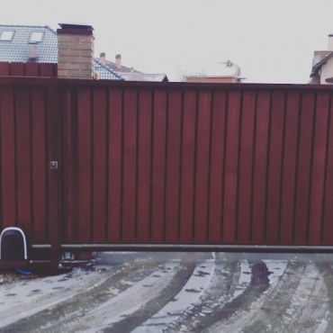 Ворота сдвижные откатные отделка вагонкой 2750x2000